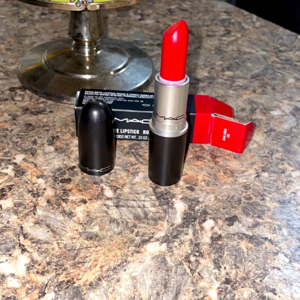 MAC - #707 “Ruby Woo”